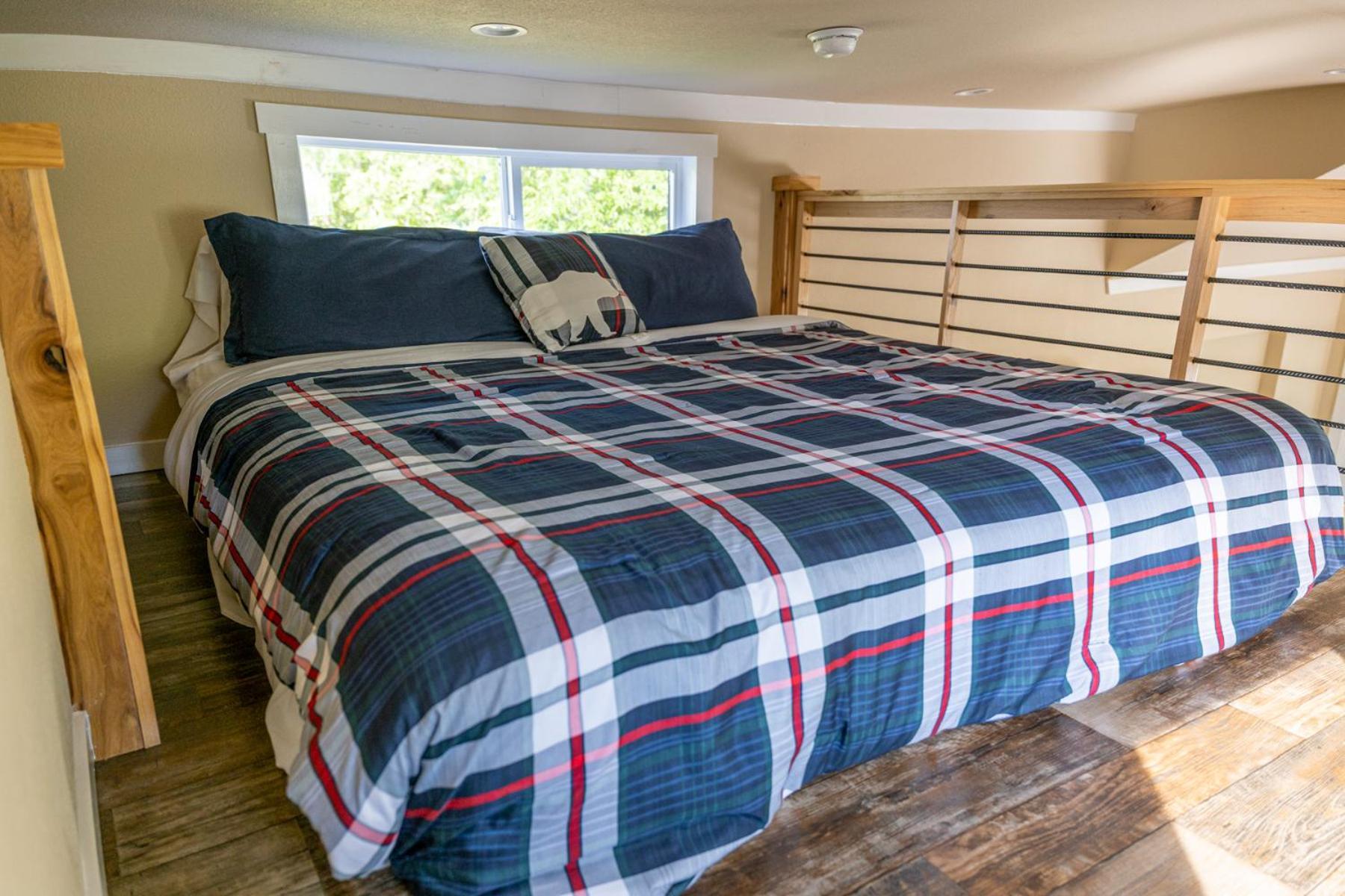 Lodge Moon River Ranch Satin