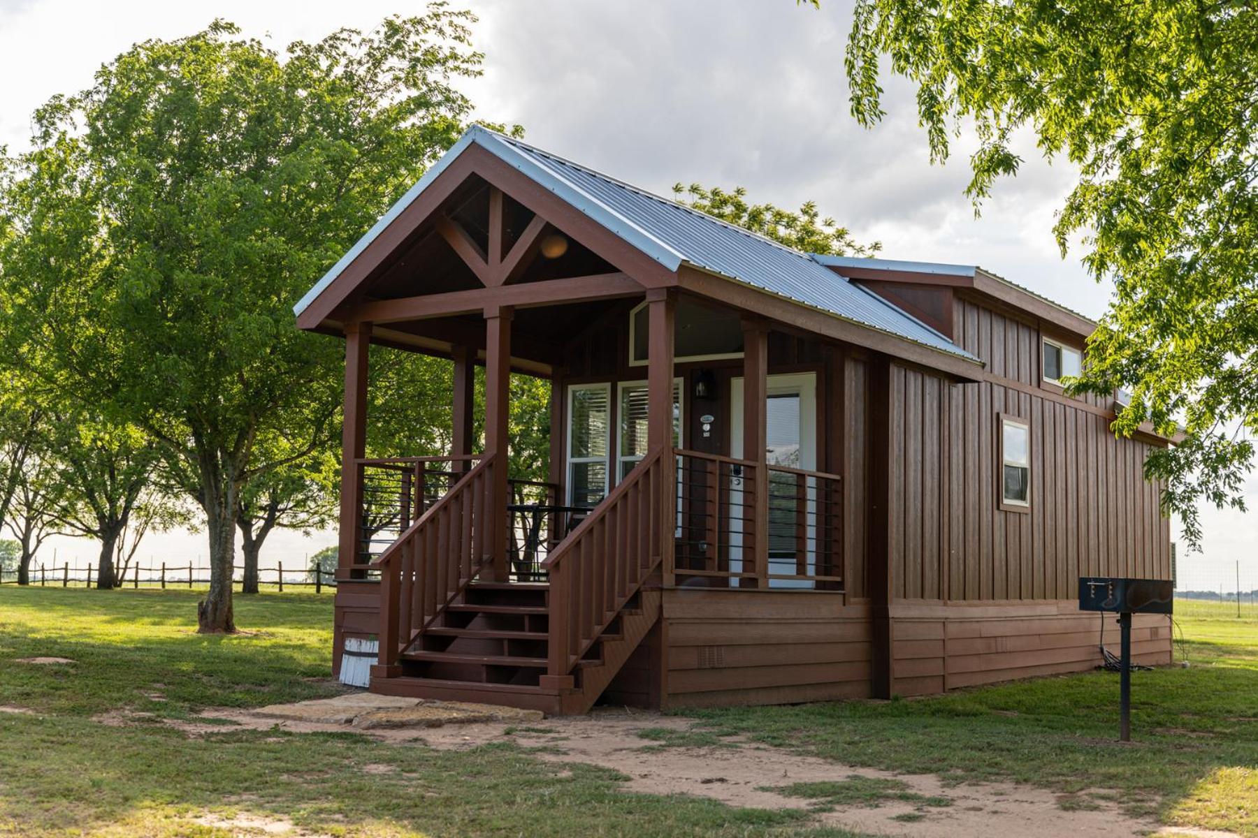 Lodge Moon River Ranch *