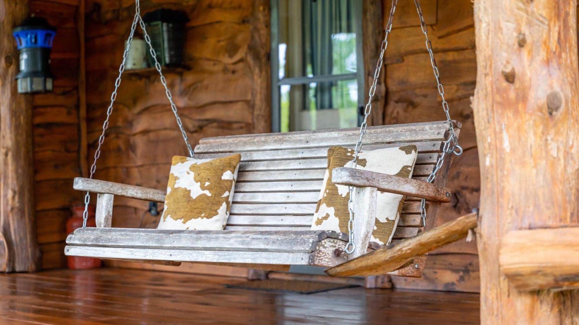 Moon River Ranch Lodge Satin