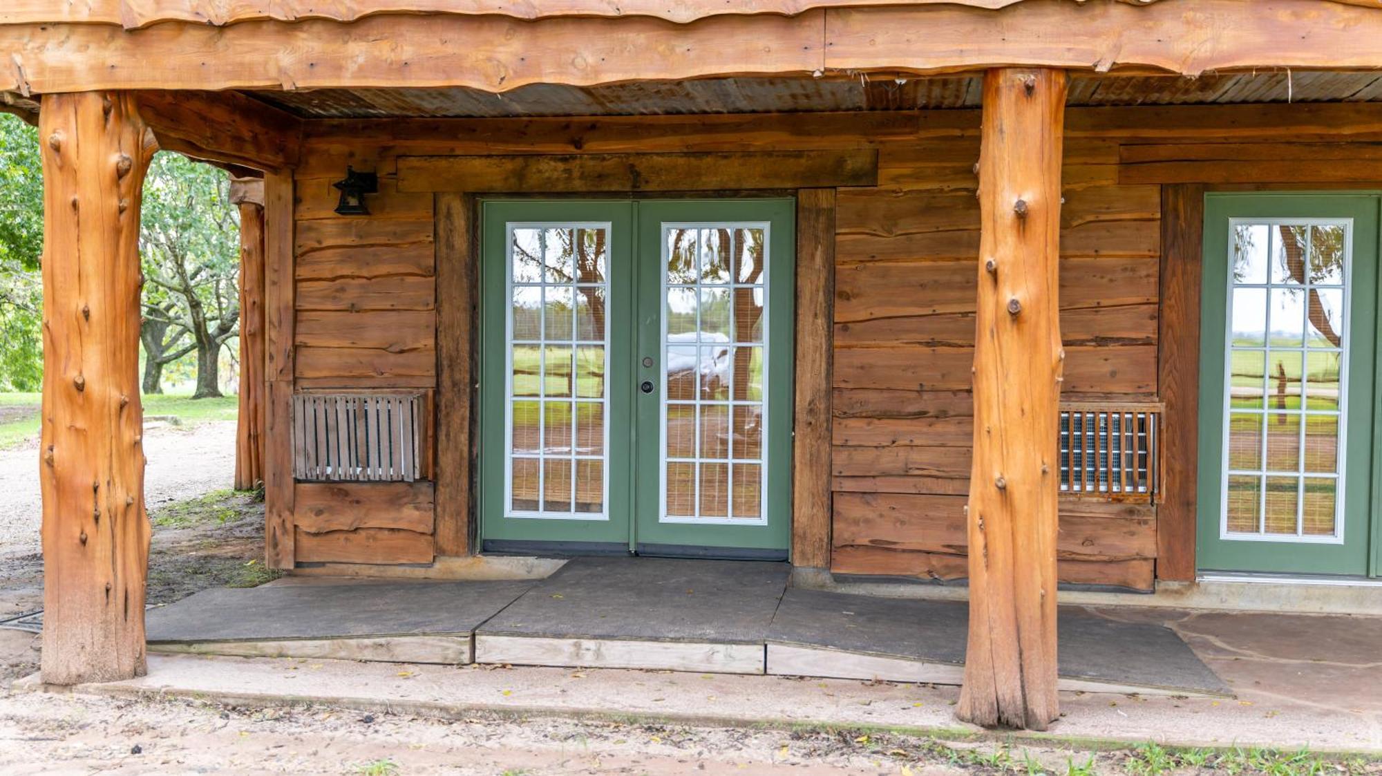 Moon River Ranch * Satin