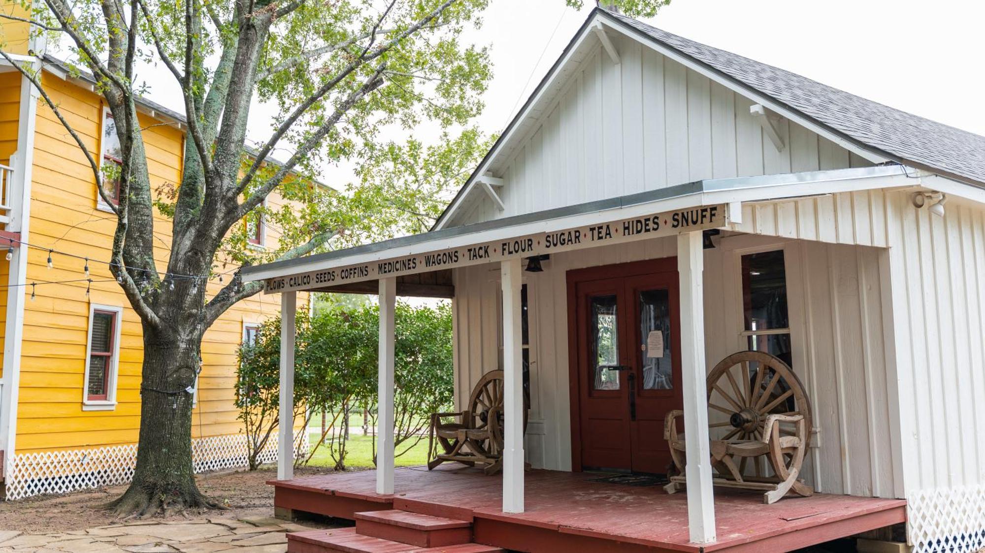 Lodge Moon River Ranch Satin